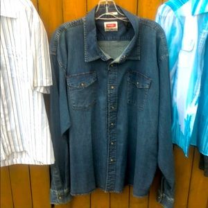 Men’s denim shirt